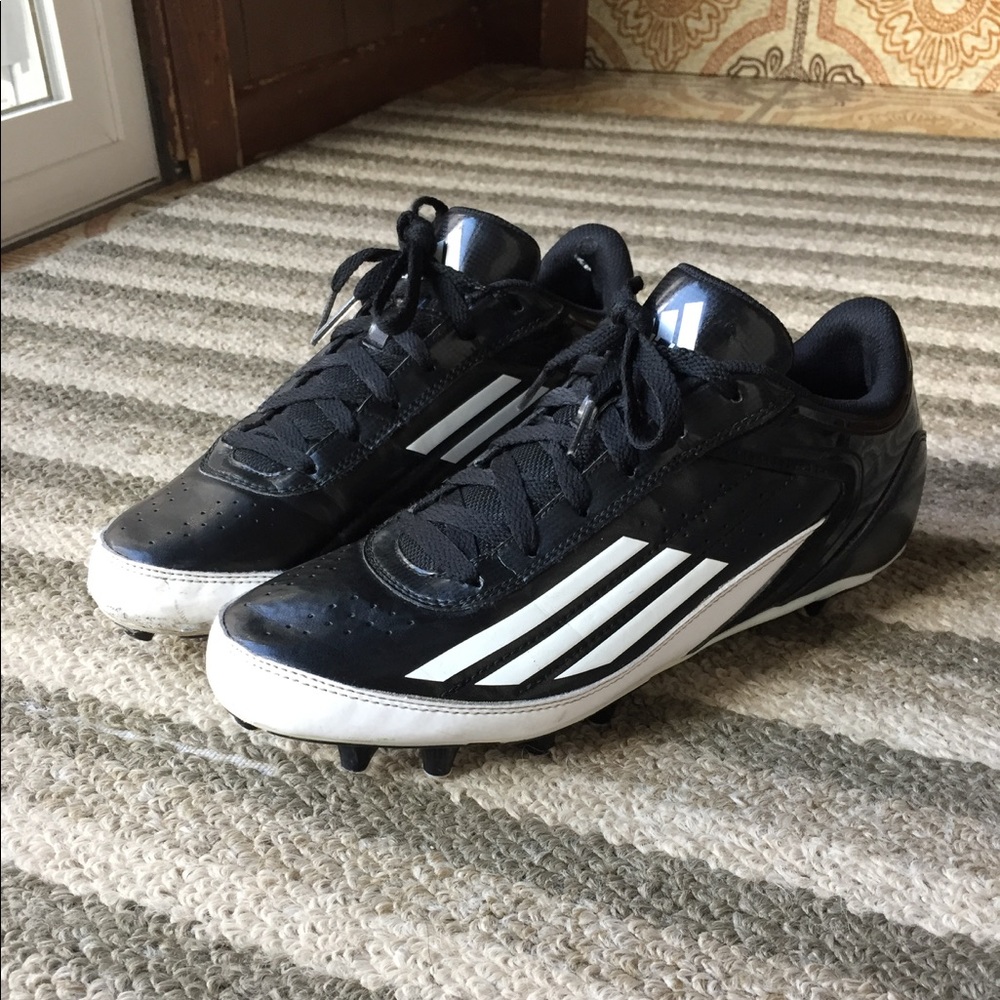 Adidas men's cleats low cut